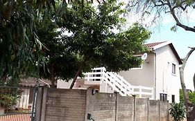 Family & Pet-Friendly Cottage Off Umhlanga Rocks